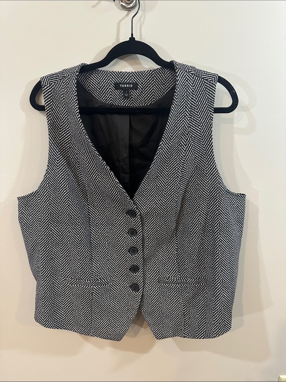 torrid Black & White Herringbone Tailored Vest